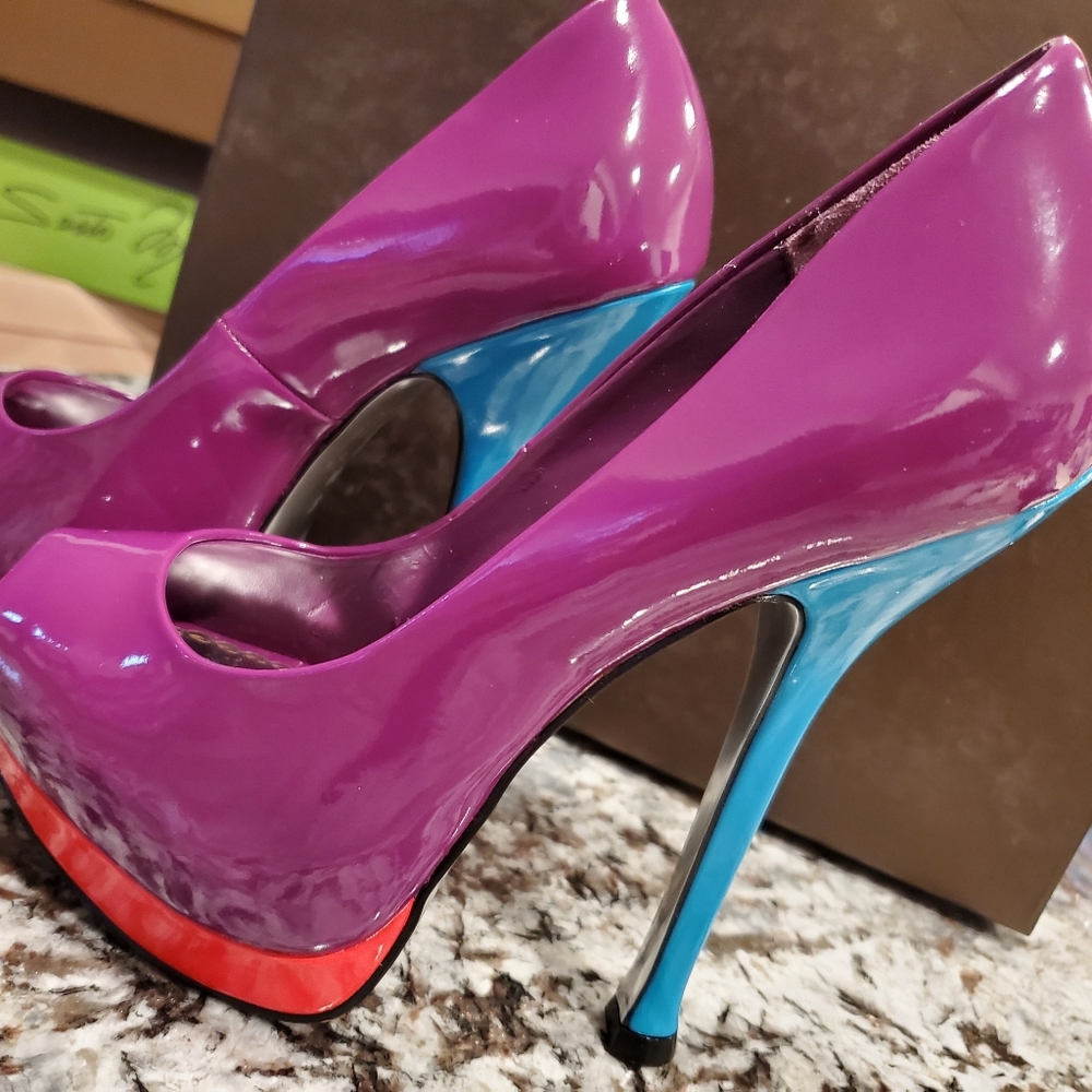 bebe Sierra colorblock high heels NIB